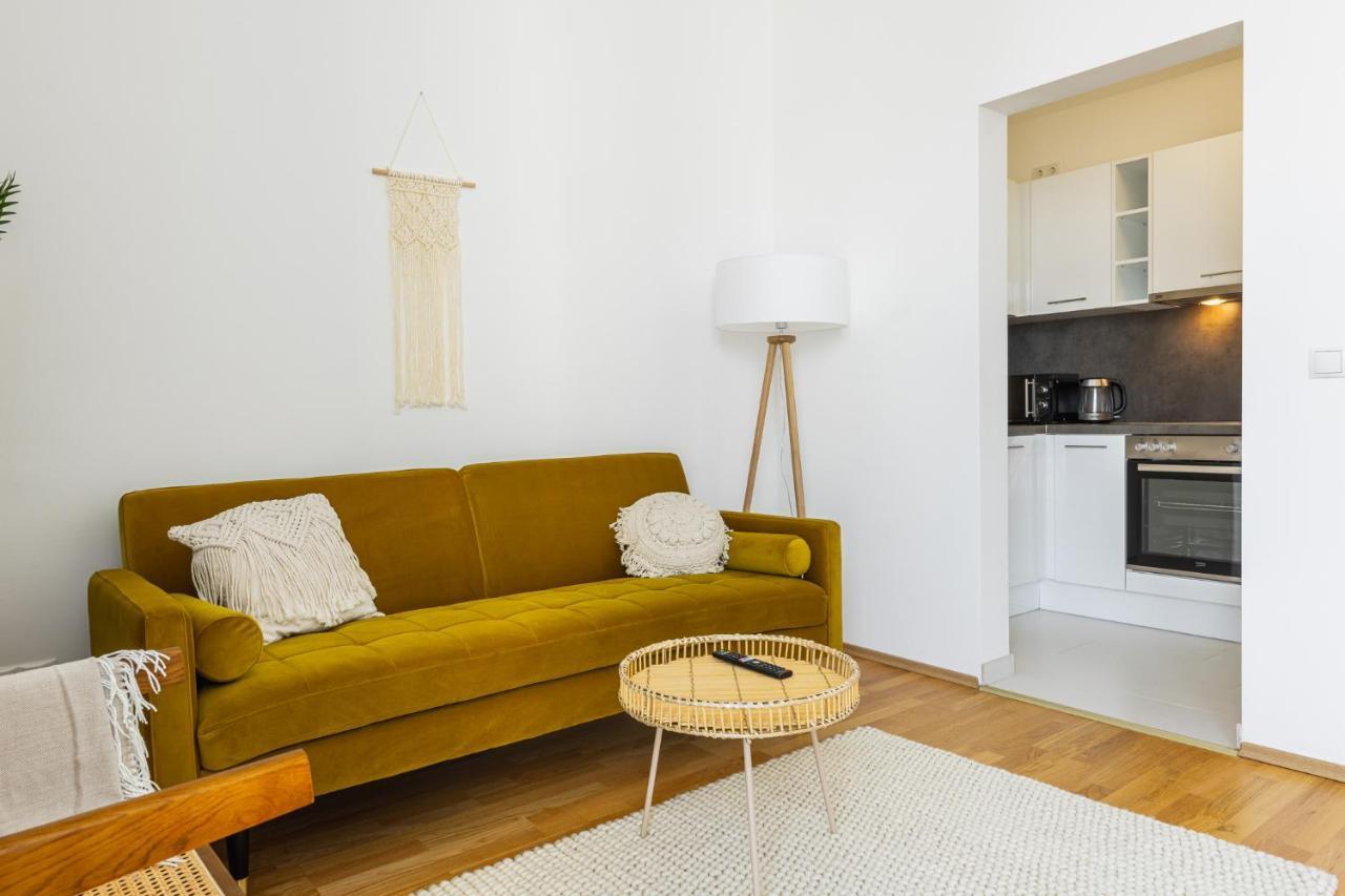 Bright Stylish Apartment With A Balcony In A Top Location Wien Eksteriør bilde
