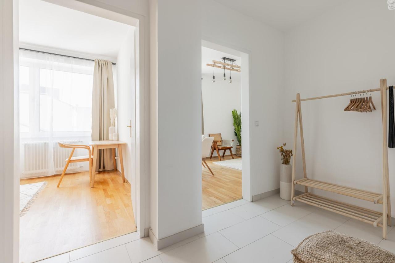 Bright Stylish Apartment With A Balcony In A Top Location Wien Eksteriør bilde
