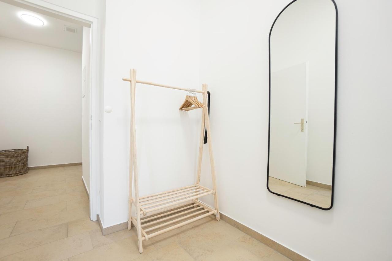Bright Stylish Apartment With A Balcony In A Top Location Wien Eksteriør bilde