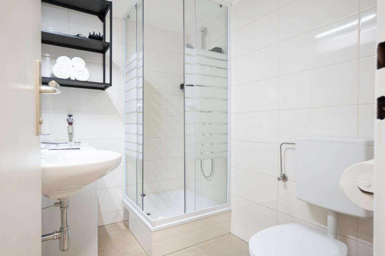 Bright Stylish Apartment With A Balcony In A Top Location Wien Eksteriør bilde