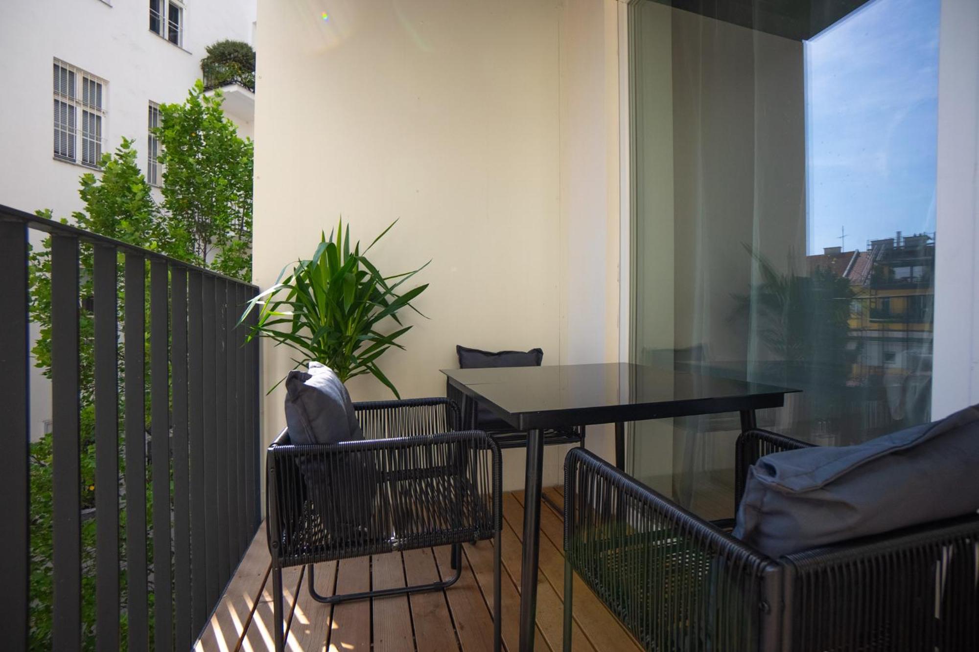 Bright Stylish Apartment With A Balcony In A Top Location Wien Eksteriør bilde