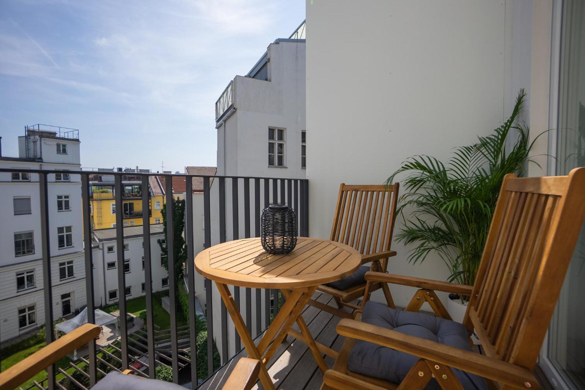 Bright Stylish Apartment With A Balcony In A Top Location Wien Eksteriør bilde